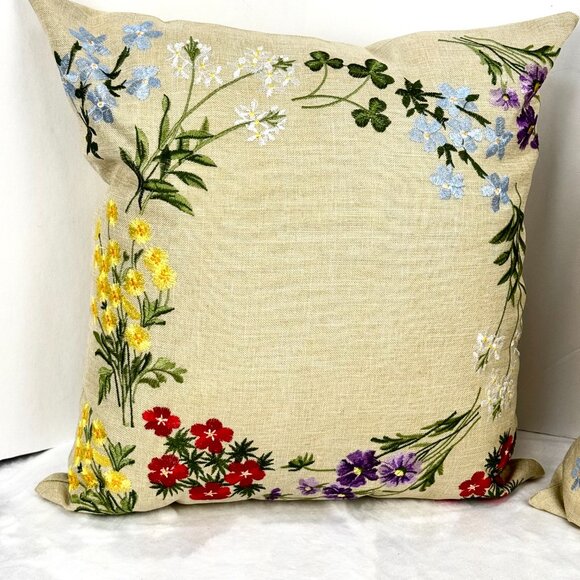 Charles Gallen Irish Linen Embroidered Wildflower Throw Accent Pillows 16x16" - Picture 3 of 16